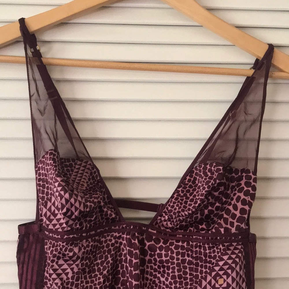 Victoria’s Secret chemise very sexy ❤️